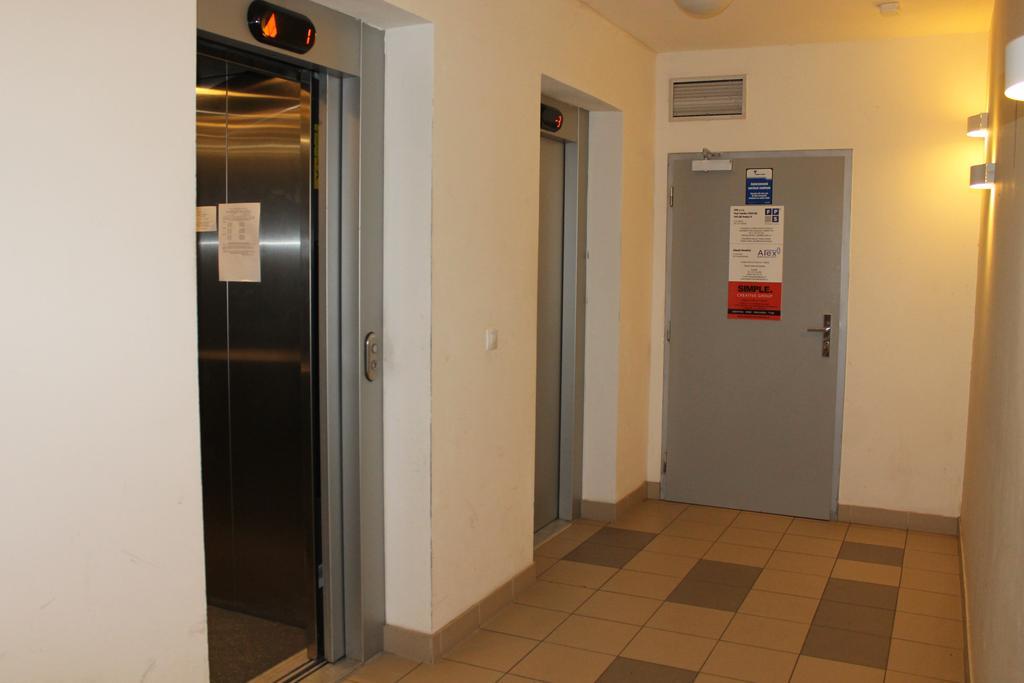 New Studio On V Doline 1 Hotel Praag Buitenkant foto