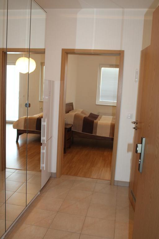 New Studio On V Doline 1 Hotel Praag Buitenkant foto